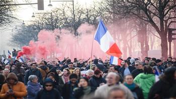   54 ألف شخص يتظاهرون ضد التصاريح الصحية فى فرنسا