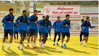 تدريبات تأهيلية وإطالات للاعبي الزمالك في مجمع الصالات  