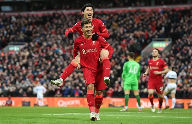 ليفربول يدك شباك برينتفورد بثلاثية ويقفز إلى وصافة الدوري الإنجليزي