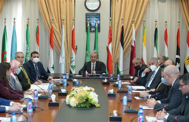 تدشين أول مجلة علمية للطب والصيدلة والأسنان بالأكاديمية العربية 
