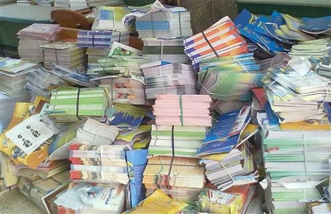 ضبط  3700 ملزمة تعليمية داخل مطبعة بدون ترخيص بالقاهرة