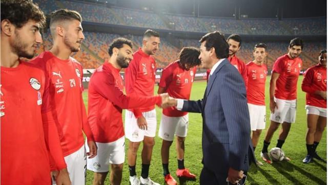 وزير الرياضة يؤازر منتخب مصر أمام السودان فى أمم أفريقيا  