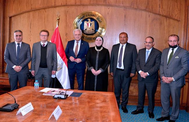 وزيرة الصناعة تستقبل وفد غرفة التجارة العربية الألمانية 