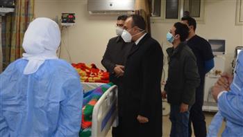   نائب محافظ المنيا يتفقد الخدمة الطبية وأقسام العزل بمستشفى الحميات 