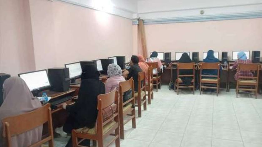 دورات جديدة بمركز التدريب على نظم تكنولوجيا المعلومات بجامعة سوهاج