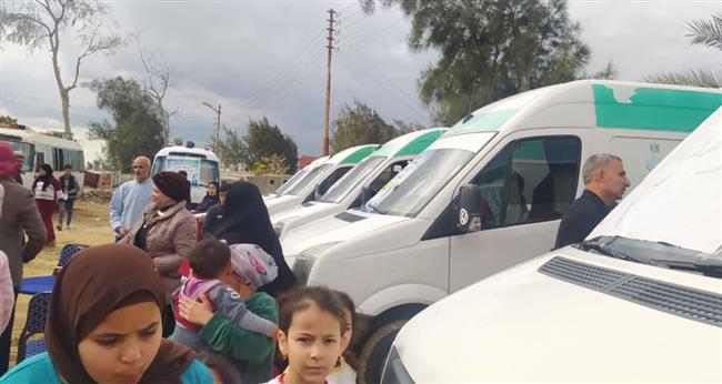 صحة الإسماعيلية تواصل الكشف على المواطنين بعزبة أم مشاق بالقصاصين