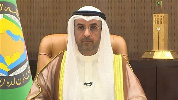 الأمين العام لمجلس الخليج ورئيس كوريا الجنوبية يبحثان فرص التعاون المشترك