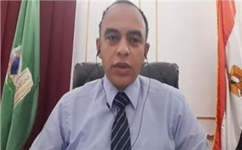 نائب محافظ المنيا يتفقد مشروعات بدأت توفق أوضاعها وتحصل على تراخيص مؤقتة
