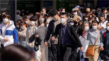   اليابان: انخفاض الزائرين الأجانب بنسبة 94% العام الماضي إثر قيود «كورونا»