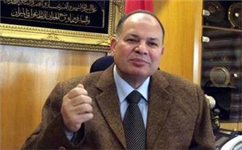 محافظ أسيوط يكلف قيادات بمتابعة أعمال مراجعة أعمدة الإنارة والمحولات 