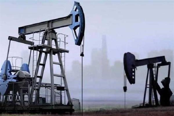 النفط يتراجع.. «برنت» قرب 88 دولارا والأمريكي عند 86.9 دولار خلال تعاملات اليوم
