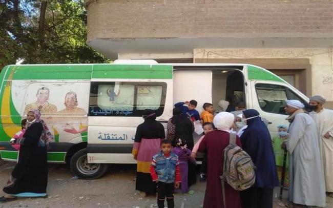 صحة قنا: الكشف على 1023 حالة خلال قافلة طبية مجانية بحاجر الدهسة ضمن حياة كريمة 