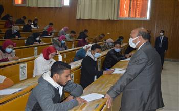 توفير لجان خاصة للحالات المرضية والحالات الطارئة بامتحانات جامعة جنوب الوادي