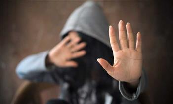 حبس سائق لاتهامه بالتحرش بفتاة أثناء توصيلها بالقاهرة الجديدة