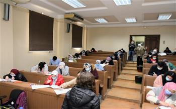   وسط إجراءات مشددة هدوء فى  امتحانات جامعة القاهرة