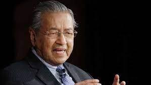   نقل رئيس الوزراء الماليزي الأسبق إلى وحدة رعاية القلب