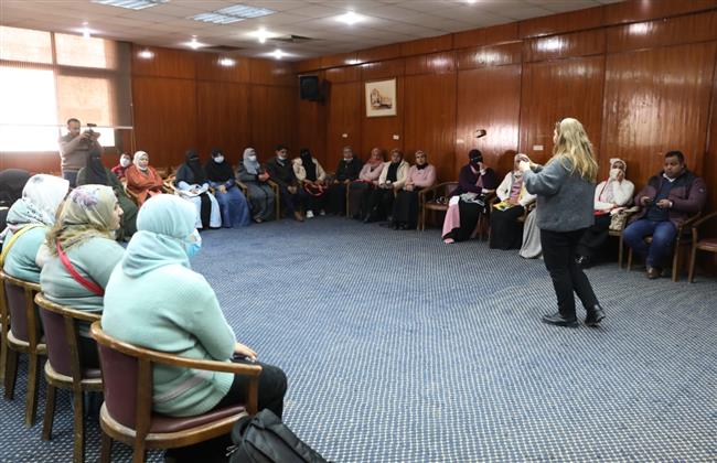 «قومي المرأة» ينفذ أول تجربة عملية لاستخدام التطبيق الرقمي «تحويشه» للسيدات بالبحيرة