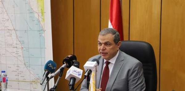 «القوى العاملة»: تحويل 695 ألف جنيه مستحقات 18 عاملا مصريا غادروا الأردن
