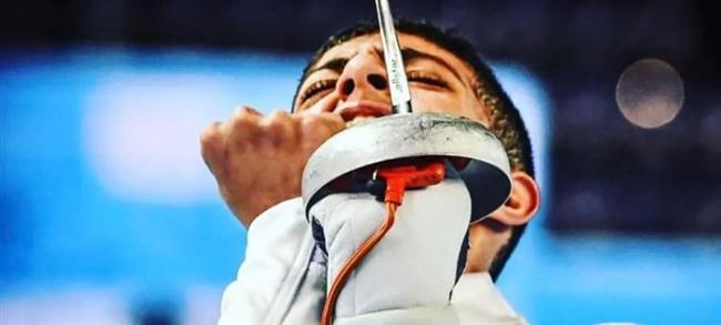 محمد ياسين يتوج بذهبية سلاح سيف المبارزة بكأس العالم للشباب 
