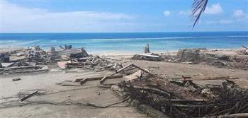    دمار المنازل واقتلاع الأشجار يهدد الحياة فى جزر المحيط الهادئ