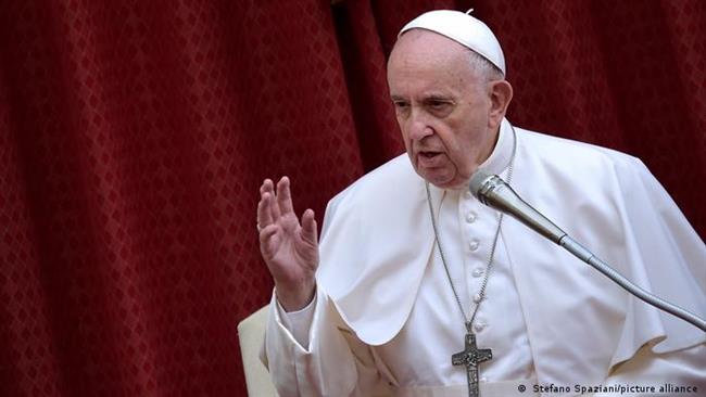 البابا فرنسيس يعرب عن قلقه إزاء التوترات المتزايدة بشأن أوكرانيا