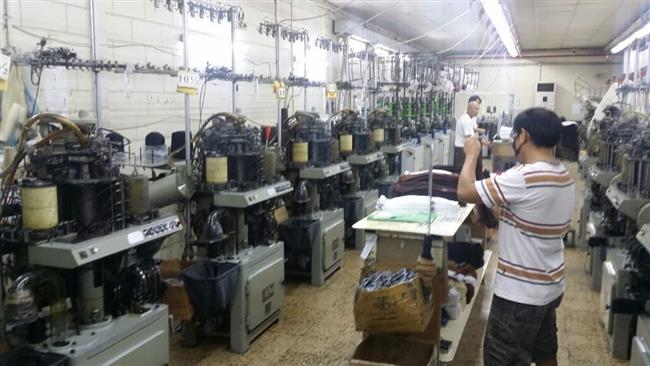 «احذرو التقليد» ضبط مصنع جوارب مغشوشة بالقاهرة 