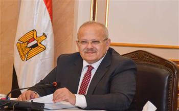   رئيس جامعة القاهرة يهنئ وزير الداخلية ورجالاتها بعيد الشرطة 