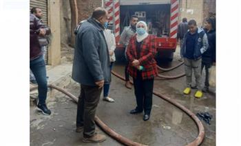   نائب محافظ القاهرة تتابع عمليات إطفاء حريق بمخزن أخشاب الخليفة 