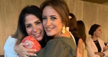 «قدوتي» ريهام عبدالغفور تدعم منى زكي