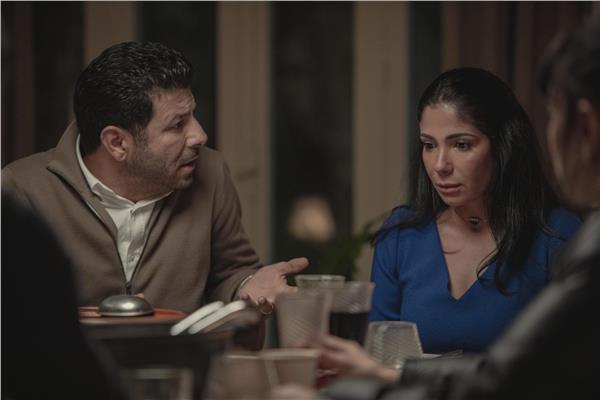 حقيقة شطب «منى زكي» و«إياد نصار» من النقابة