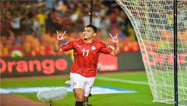 ضبط طالب يؤدي الامتحان بدلًا من لاعب المنتخب مصطفى محمد