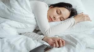   دراسة : ٧٥ ٪ من مرضى «كوفيد-19» عانوا من مشاكل في النوم