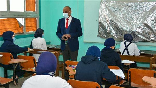 انتظام امتحانات الصف الأول الثانوي بالنظام الورقي في 36 مدرسة ببورسعيد