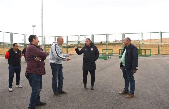 محمود الخطيب يتفقد سير الأعمال الإنشائية بفرع الأهلي في الشيخ زايد
