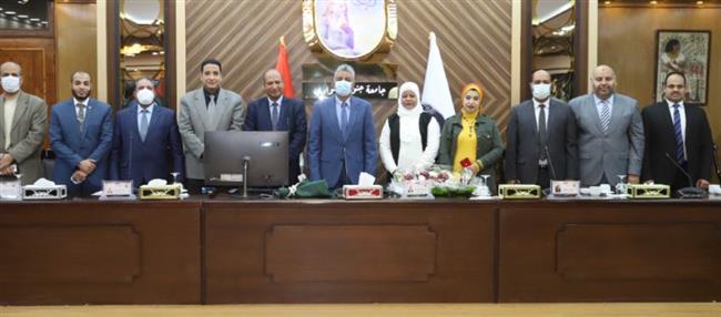 انطلاق فعاليات الدورة التدريبية «بناء قدرات القيادات الأكاديمية» بجامعة جنوب الوادي