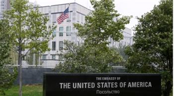   الولايات المتحدة تأمر عائلات موظفي سفارتها بمغادرة أوكرانيا