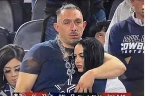 لقطة لمشجع حزين على هزيمة فريقه تكشف عن واقعة خيانة على الهواء مباشرة