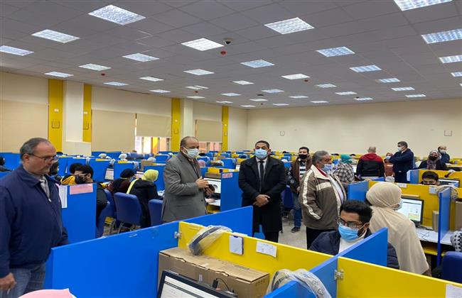 حقوق المنصورة تعقد أول امتحان بنظام «أون لاين»
