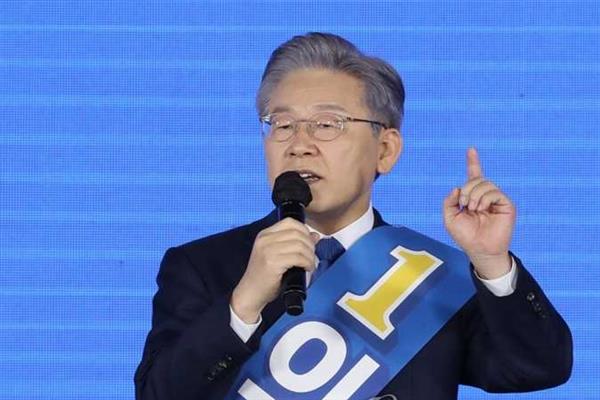 مرشح الحزب الحاكم فى كوريا الجنوبية يتعهد بخفض أيام العمل الأسبوعية