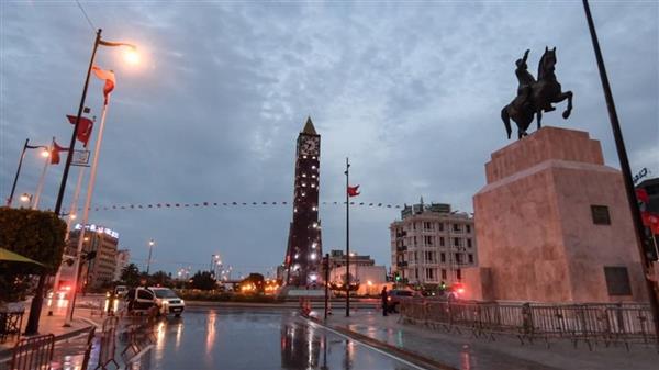 تونس تمدد حظر التجوال الليلي لمدة أسبوعين إضافيين