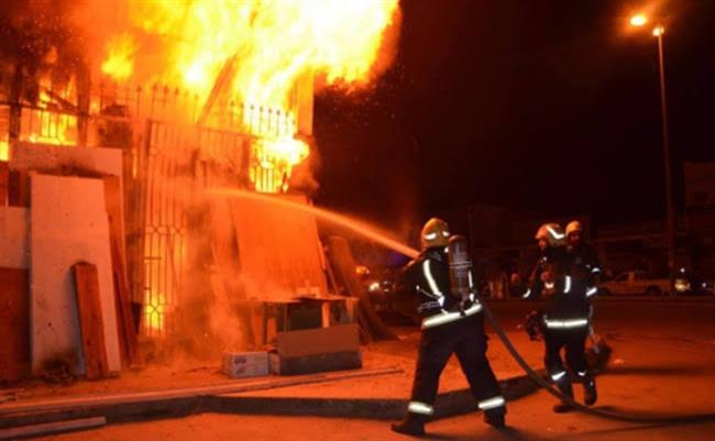  حريق يلتهم مخزن كاوتش بمنطقة العجوزة.. والحماية المدنية تتدخل   