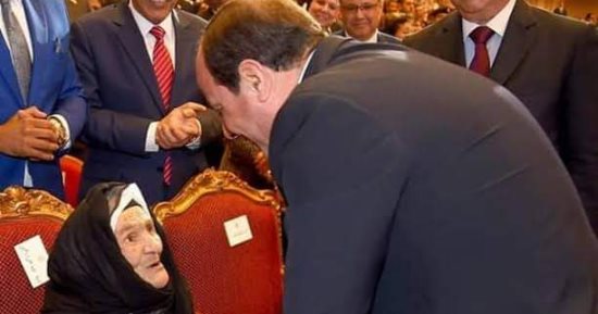 وفاة الحاجة فهيمة المتبرعة لتحيا مصر بـ30 ألف جنيه
