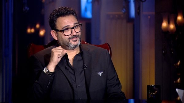 أكرم حسني لـ«حبر سري»: «أولادي نقطة ضعفي»