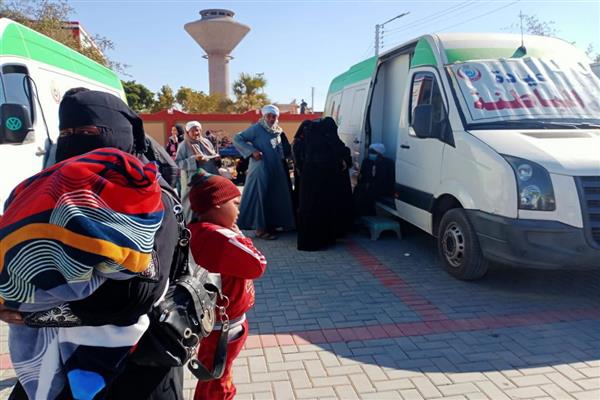 «صحة قنا» توقع الكشف الطبي المجاني على 4301 مواطن في قرى حياة كريمة