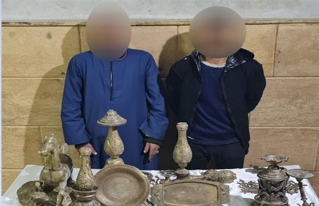 مسجل خطر يسرق مقتنيات الزمن الجميل من مسكن مواطن بالقاهرة