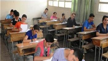   ٥٦ ألف طالب وطالبة يؤدون امتحانات الشهادة الإعدادية في ٣٠٥ لجنة بقنا