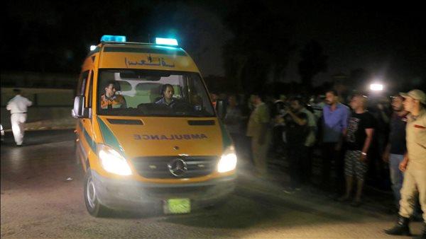 بسبب السرعة الجنونية..إصابة 15 شخص في حادث بين سيارة وميكروباص بالفيوم 