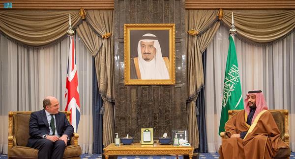 بن سلمان يبحث مع وزير الدفاع البريطاني الأوضاع الإقليمية والدولية