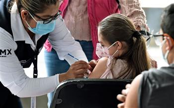   أمريكا تسمح بجرعة ثالثة للقاح فايزر لمن تتراوح أعمارهم بين 12 و 15 عامًا