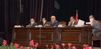   مجلس جامعة القاهرة يعلن فوز 43 عالما بجوائز الجامعة لعام 2021